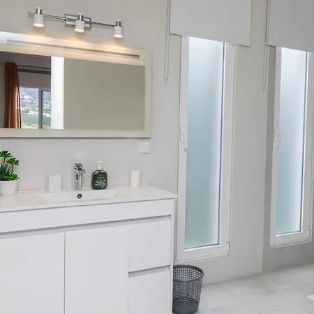 Quintinha Cloti By Rent-a-key Villa *