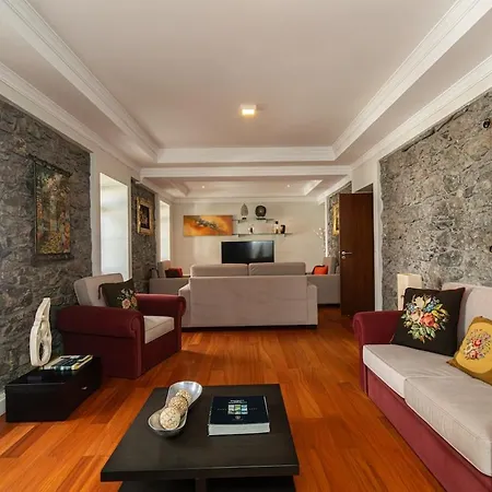 Quintinha Cloti By Rent-a-key * Funchal (Madeira)